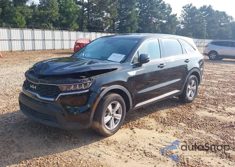 2022 Kia Sorento Lx z USA, uszkodzony, nr VIN 5XYRG4LC8NG131971